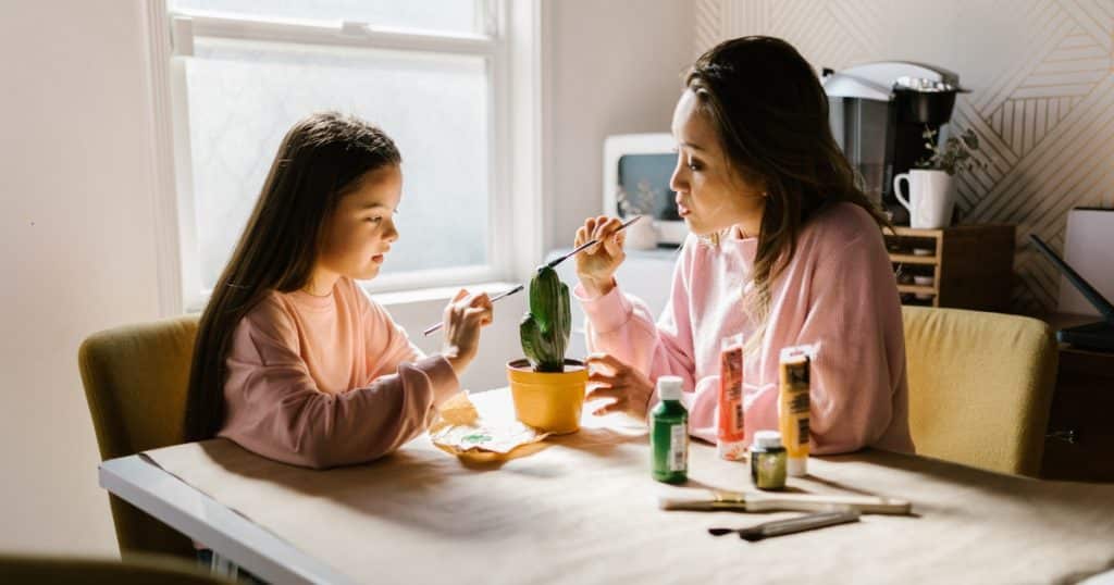 Mom and daughter painting https://www.autismparentingmagazine.com/activities-for-teens-with-autism/